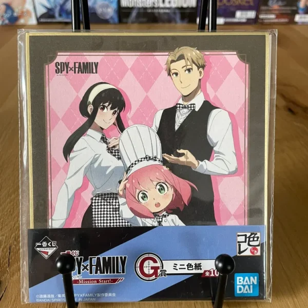 Spy x Family - Shikishi 13,5 cm Anya, Loid & Yor - Ichiban Kuji Mission Start (Lot G)