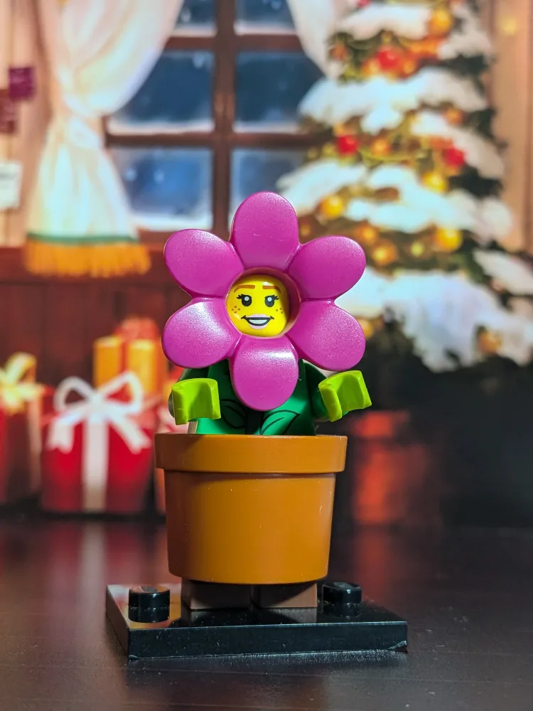 LEGO Minifigures - Flowerpot Girl