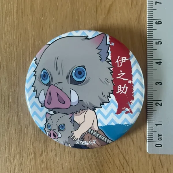 Demon Slayer – Badge Inosuke Hashibira Gyugyutto Bell House 5 cm