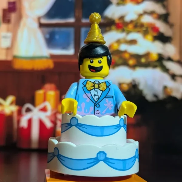 LEGO Minifigures - Birthday Cake Suit Guy